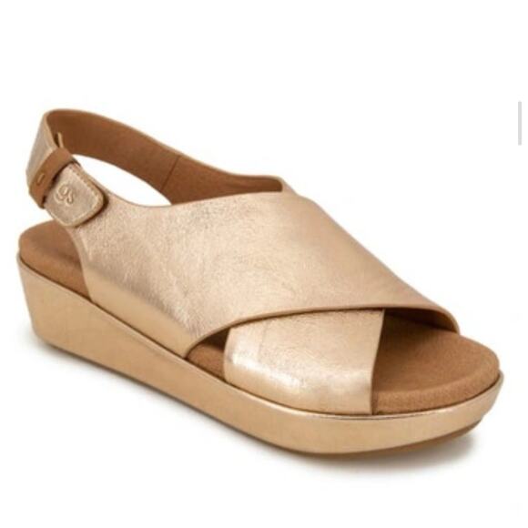 Kenneth Cole Gentle Souls LORI SLINGBACK SANDAL IN ROSE GOLD Size 9 MSRP $189 - Picture 1 of 4